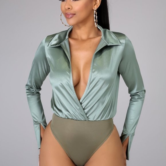 Satin Two Piece Outfit - Picture 5 of 5